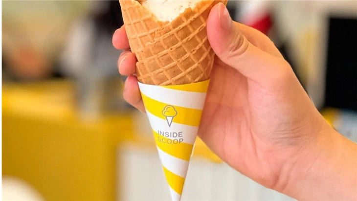 Ice cream cone sleeves (1)